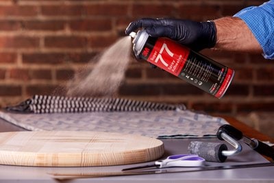 3M™ Adesivo Spray Multiuso Super 77™, Transparente, 500 ml | 1 pezzo - immagine 2